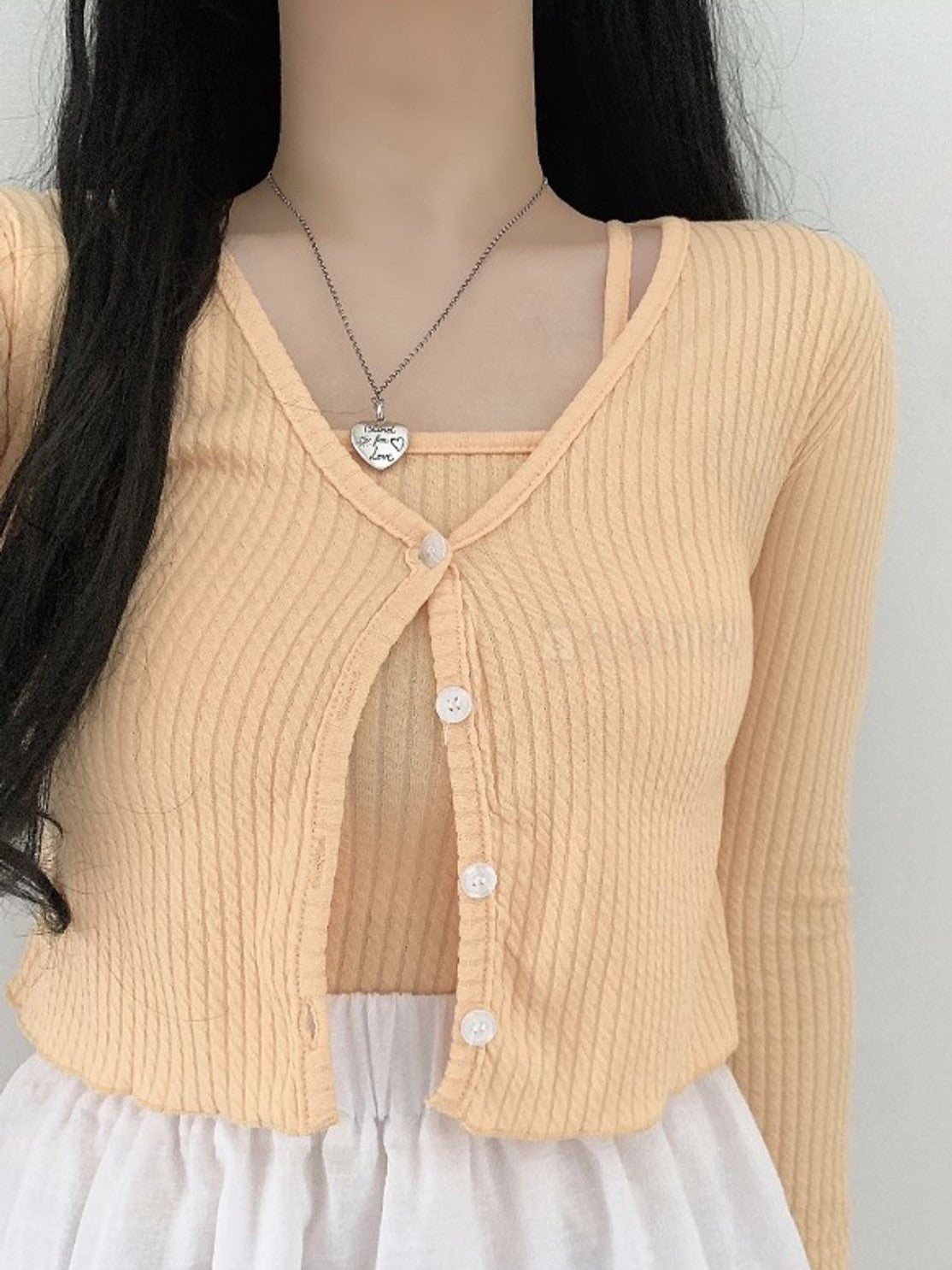 Jisoo Outfit Set Ribbed Crop Tank & Cardigan