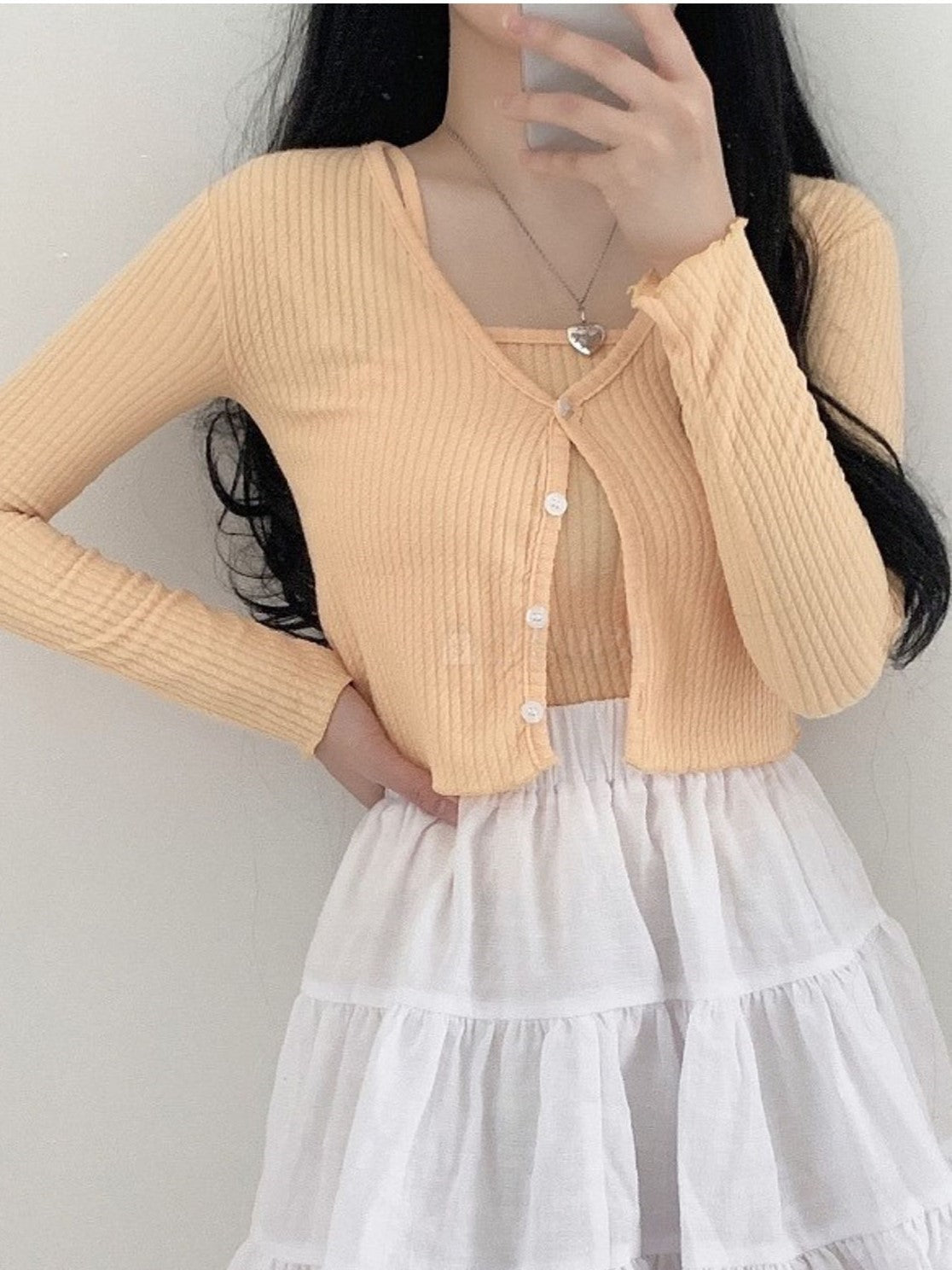 Jisoo Outfit Set Ribbed Crop Tank & Cardigan