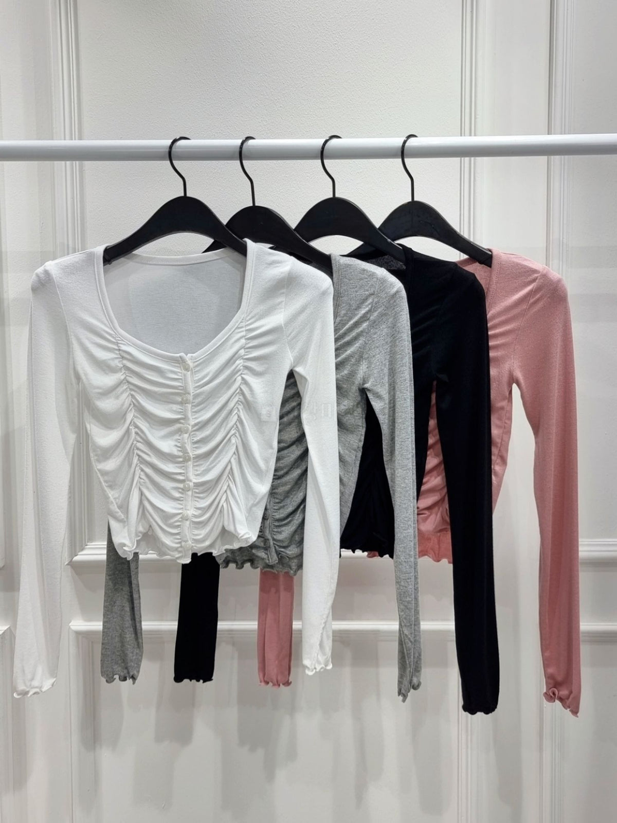 Light Shirring Crop Cardigan