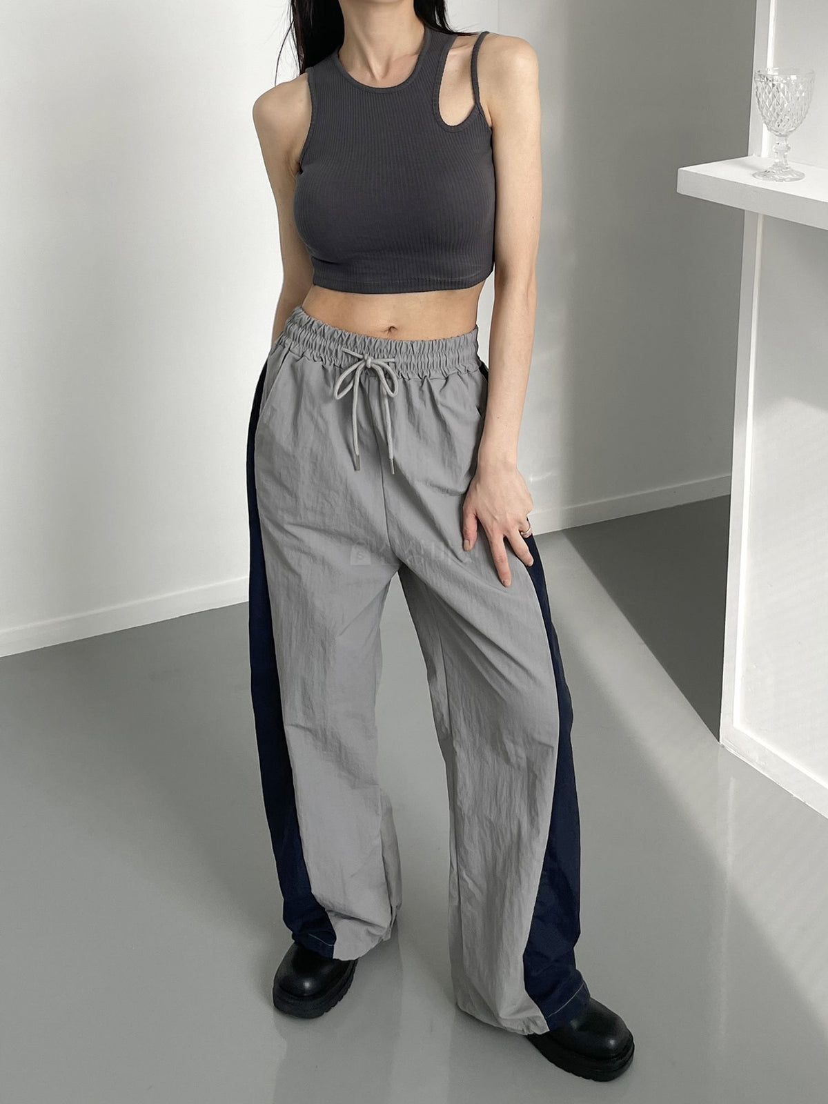 Le Sserafim Asymmetrical Open Shoulder Ribbed Crop Top