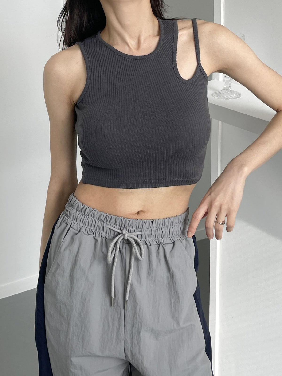 Le Sserafim Asymmetrical Open Shoulder Ribbed Crop Top