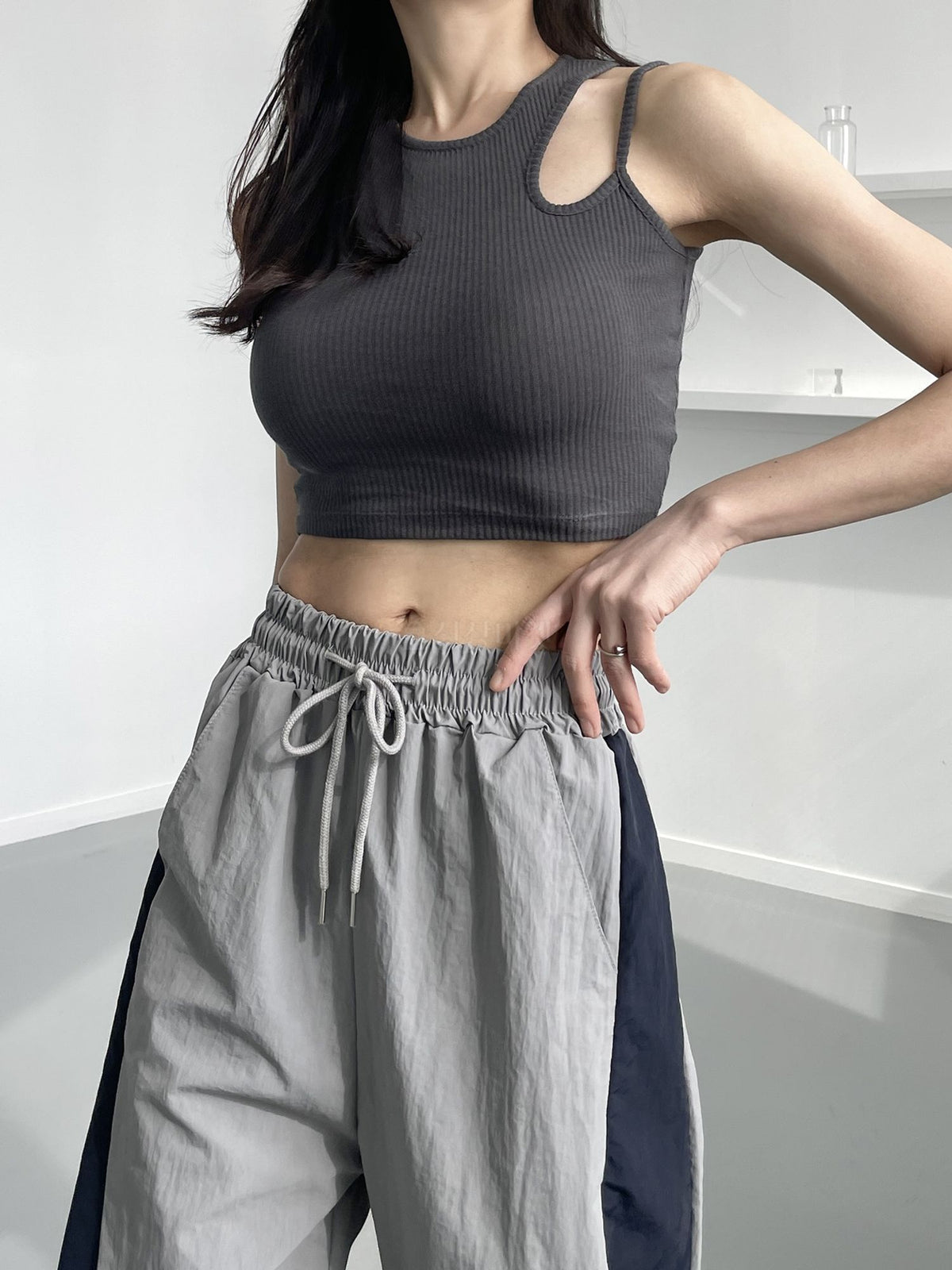 Le Sserafim Asymmetrical Open Shoulder Ribbed Crop Top